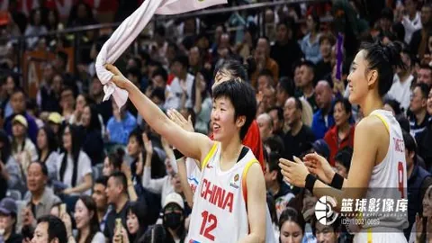 “村超”足球赛友谊战精彩纷呈